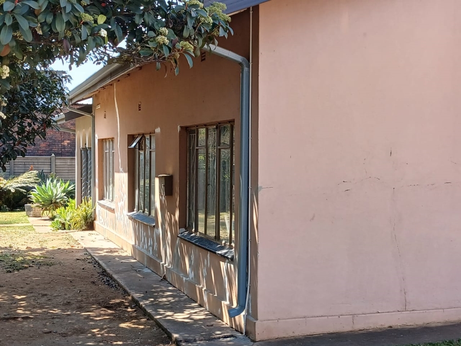 3 Bedroom Property for Sale in Mid Town North West